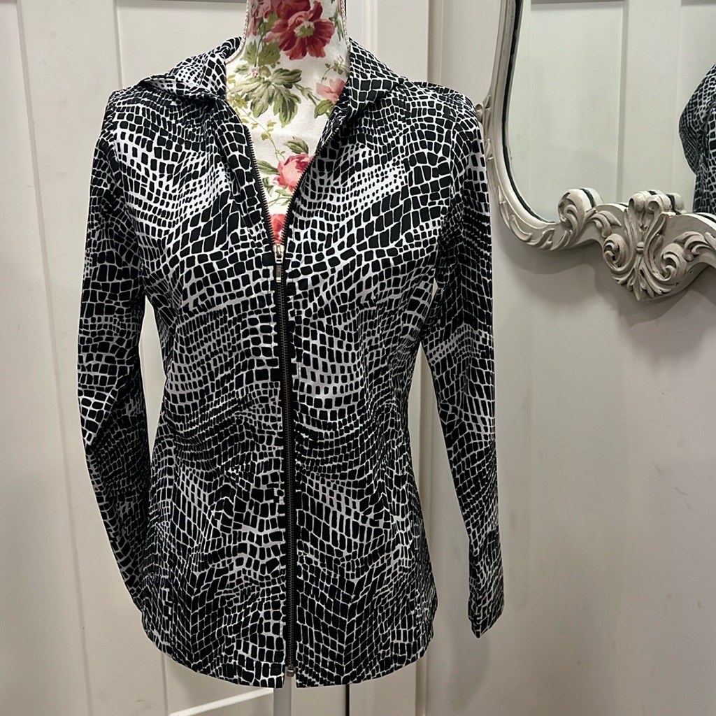 Chicos Light Jacket